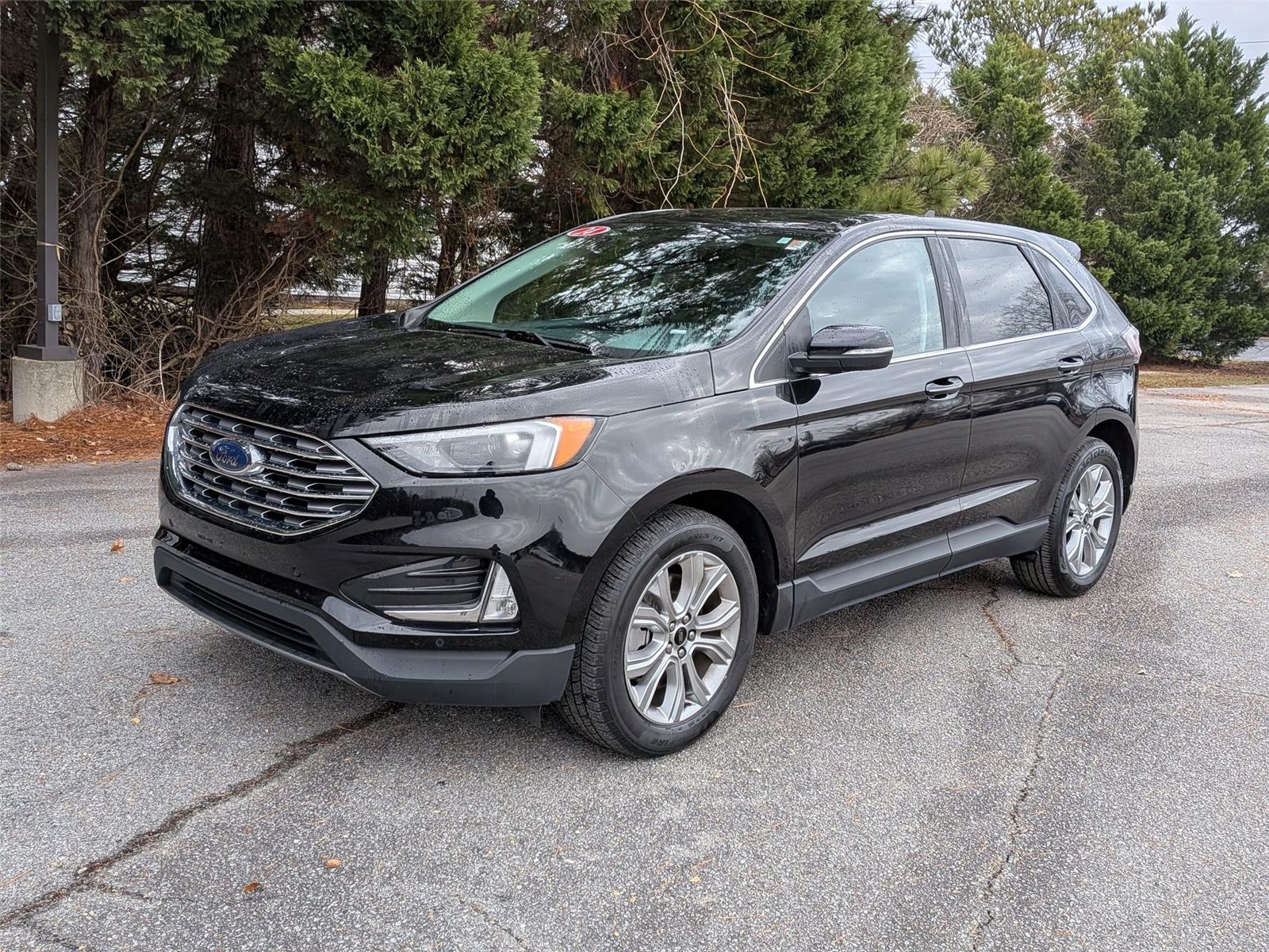 2024 Ford Edge Titanium's photo