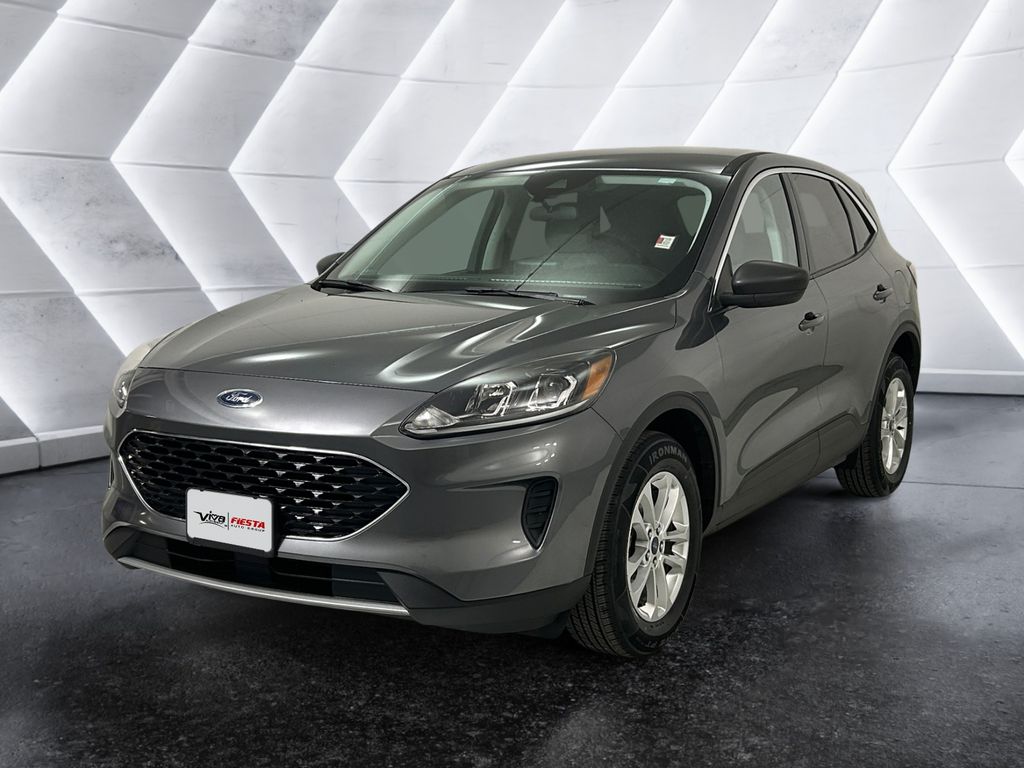 2022 Ford Escape SE photo 3