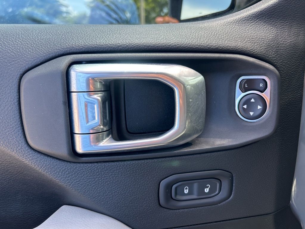 2022 Jeep Gladiator High Altitude photo 34