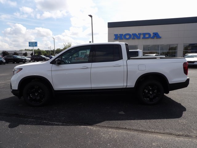 2026 Honda Ridgeline Black Edition photo 4
