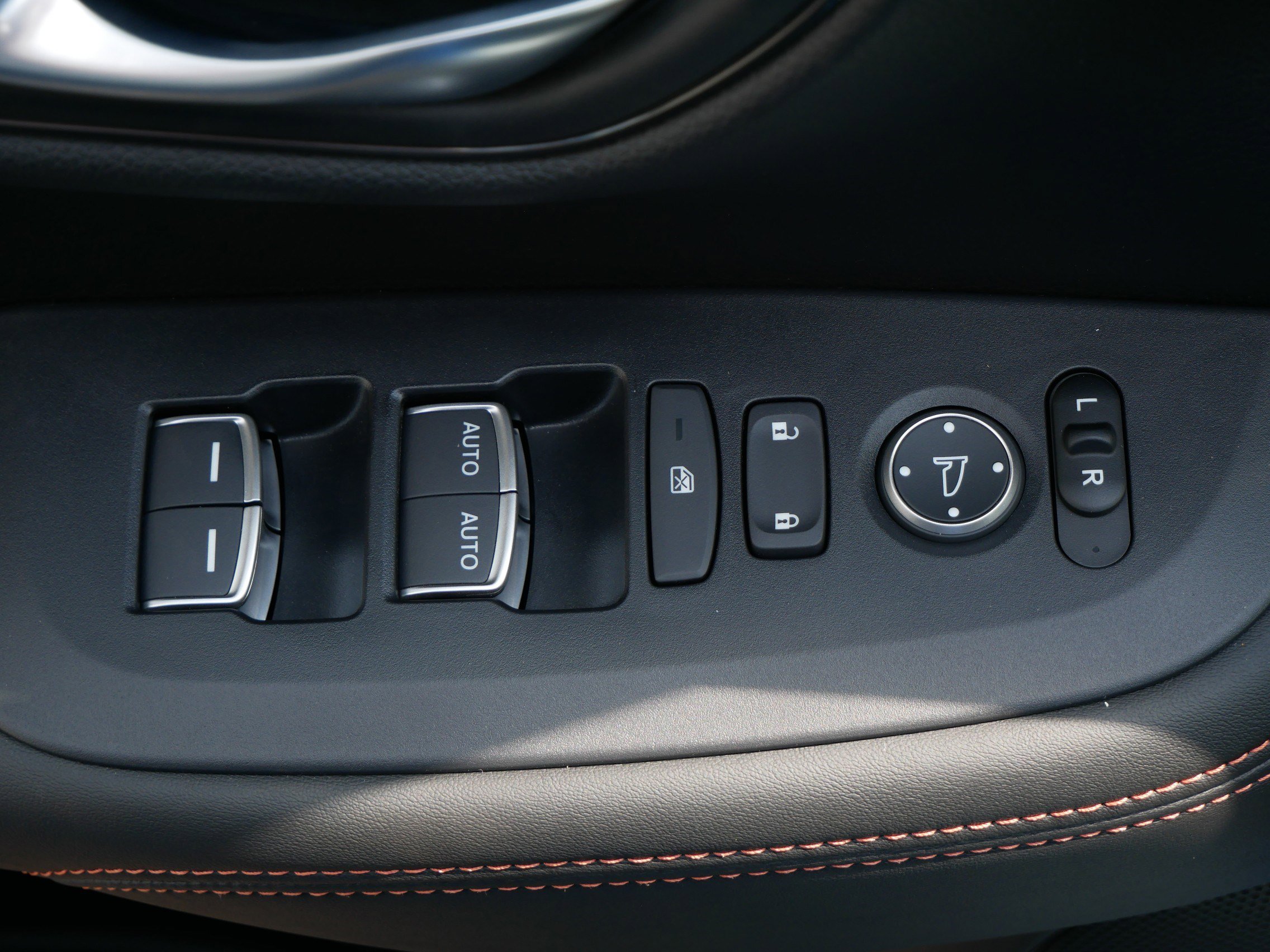 2026 Honda HR-V Sport photo 15
