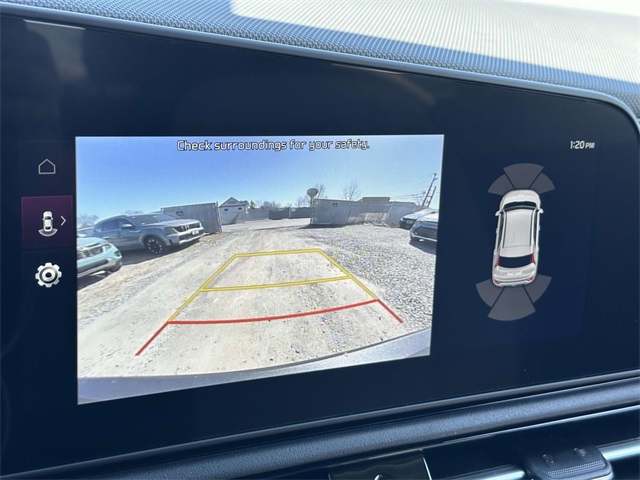2025 Kia Niro SX photo 3