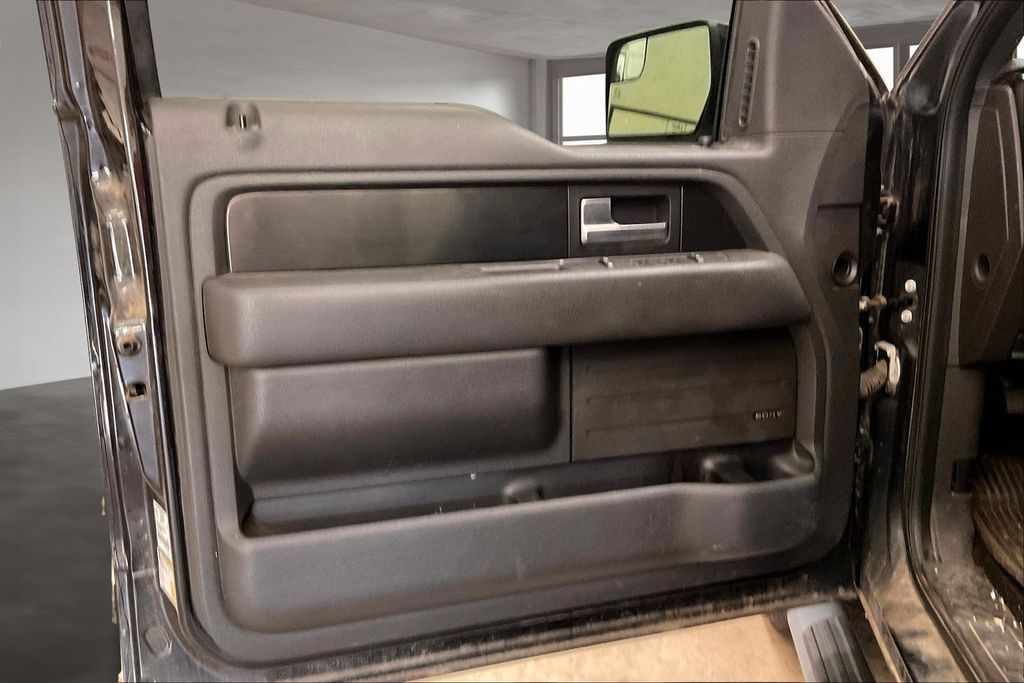 2014 Ford F-150 FX4 photo 18