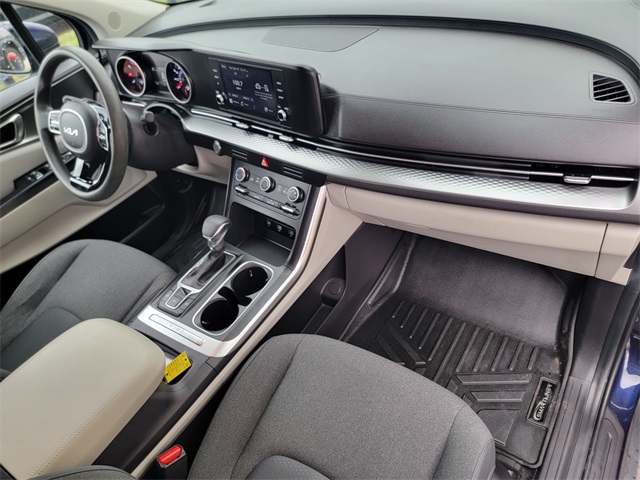 2022 Kia Carnival LX photo 21