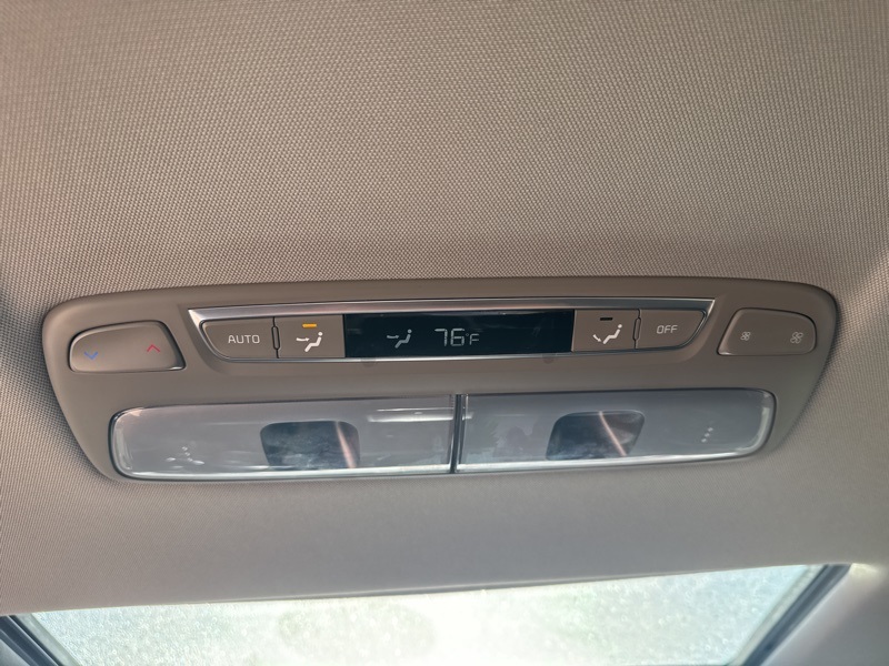 2024 Kia Telluride S photo 15