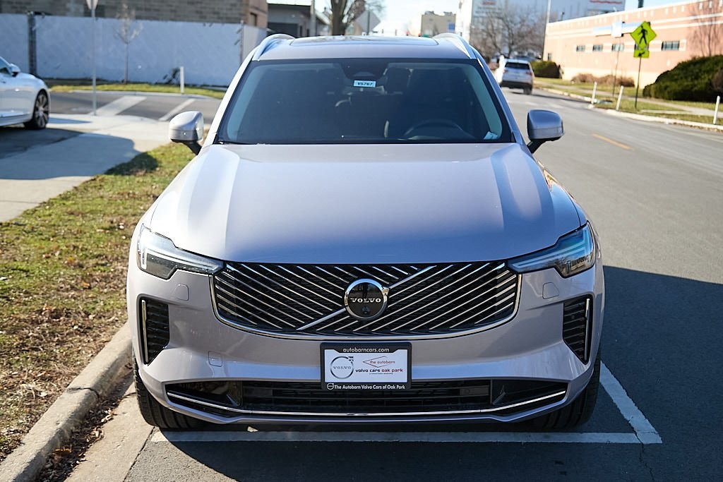 2026 VOLVO XC90 - Image 3