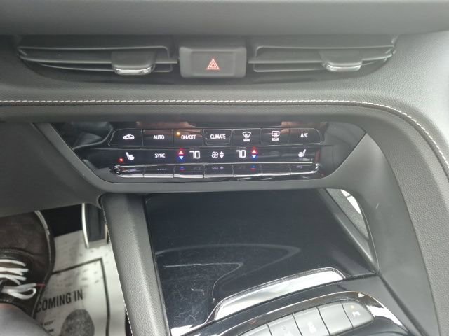 2022 Buick Envision Essence photo 20