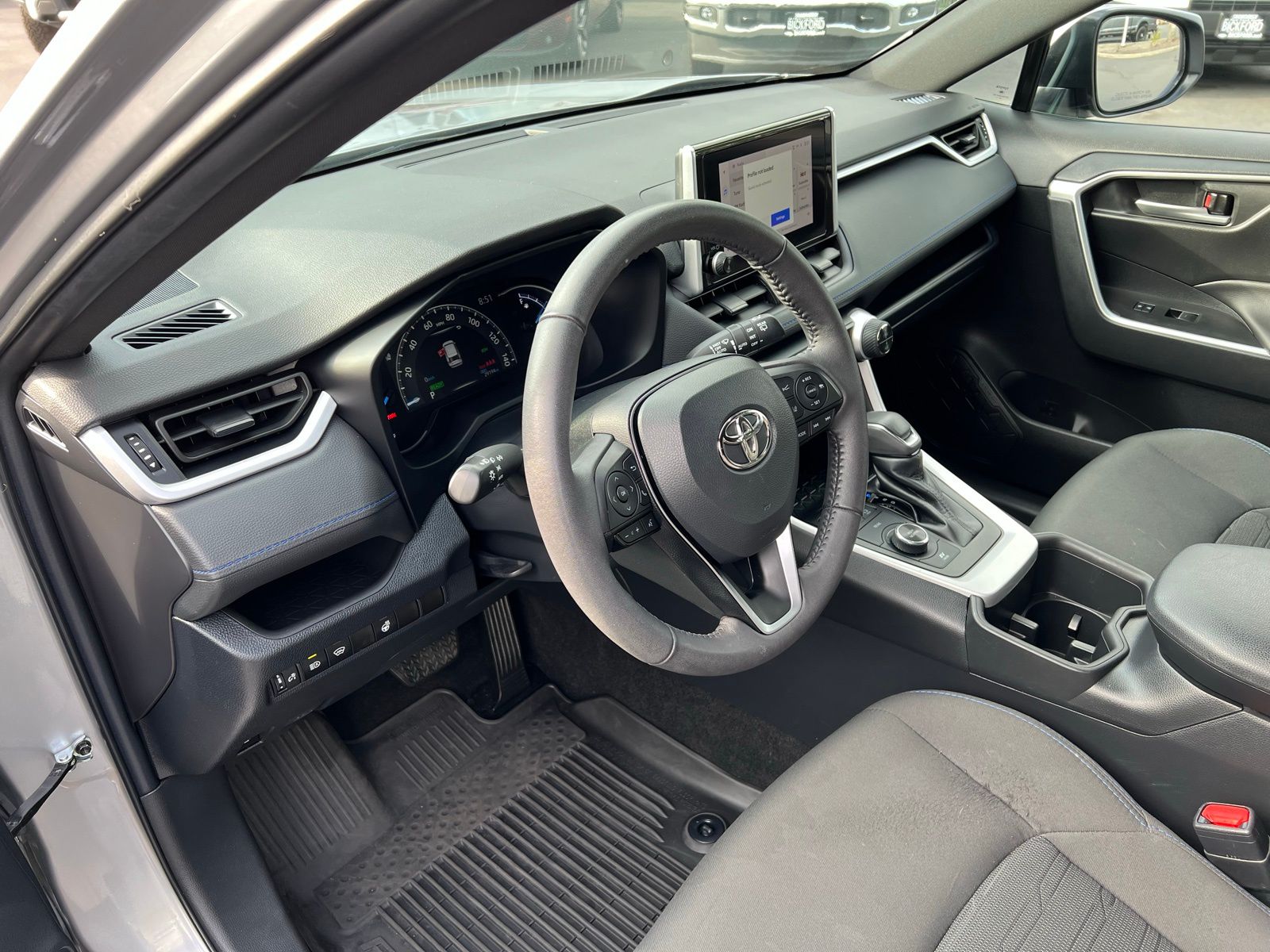 2023 Toyota RAV4 Hybrid SE photo 11