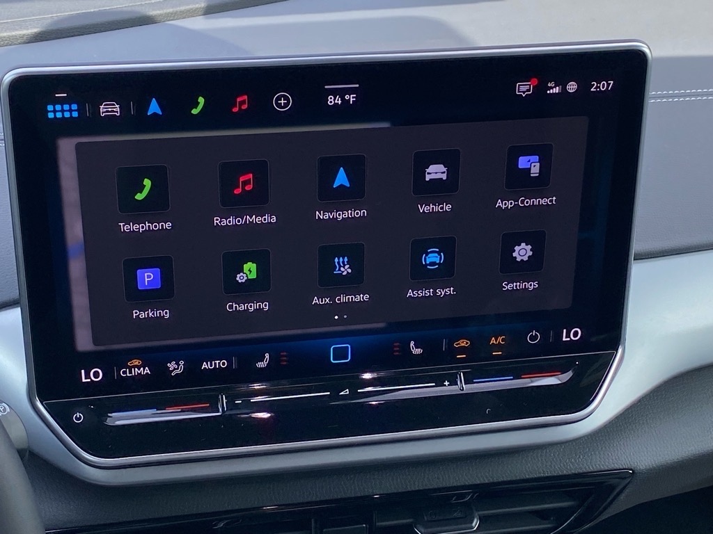 2025 Volkswagen ID.4 Pro photo 5