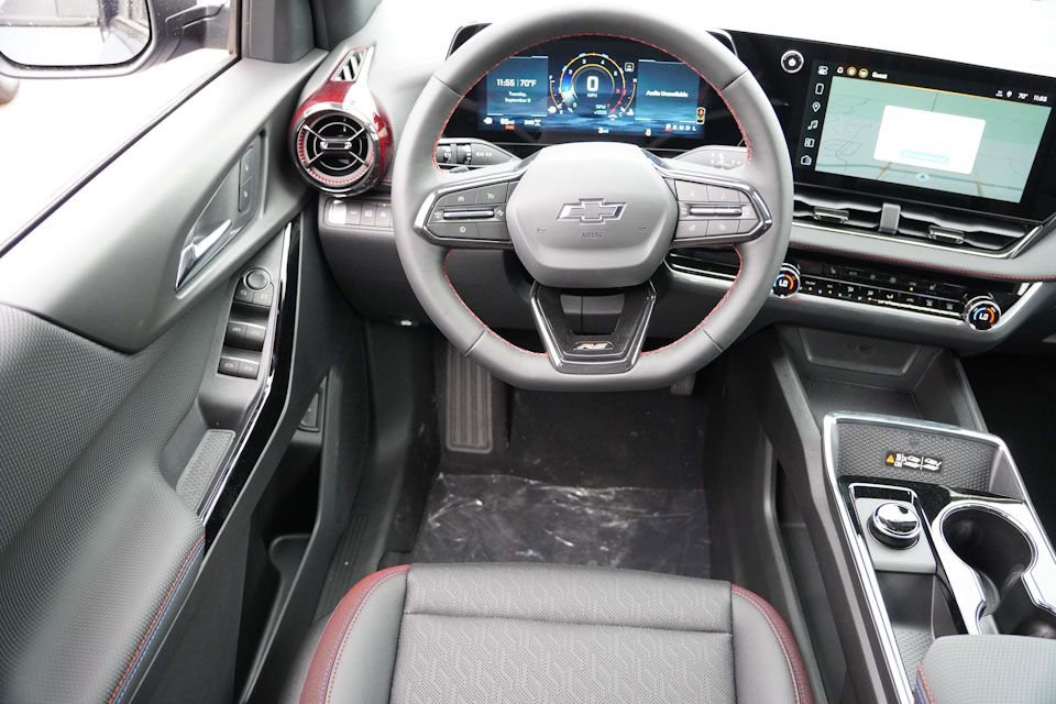 2026 Chevrolet Equinox RS photo 8