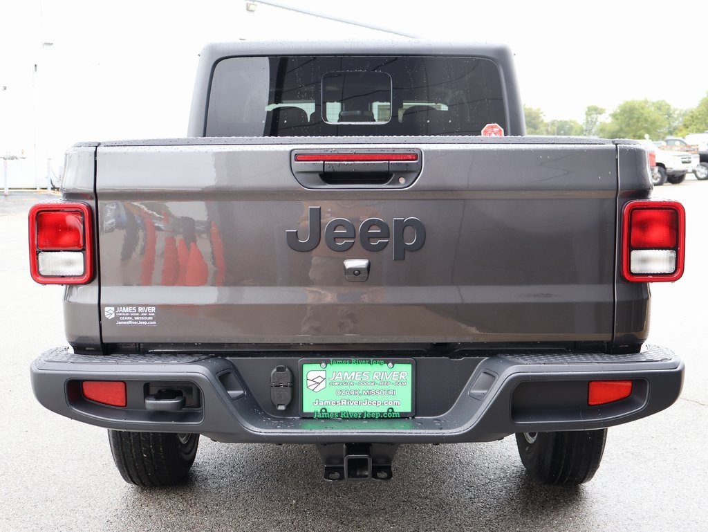 2025 Jeep Gladiator Sport S photo 4