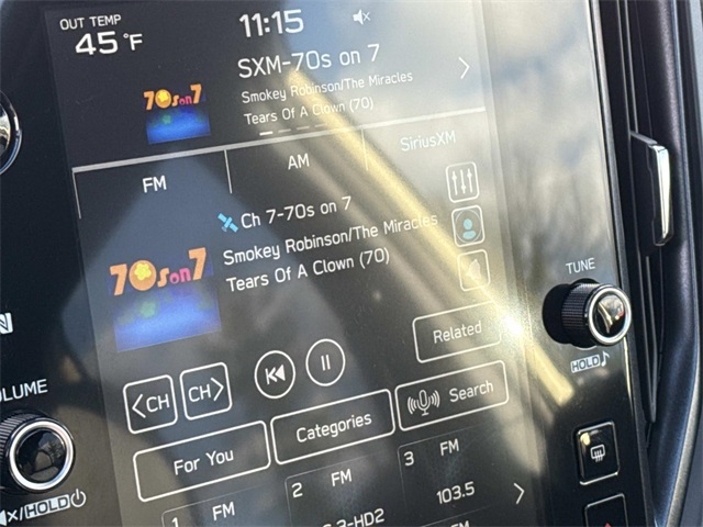 2025 Subaru Forester Premium photo 3