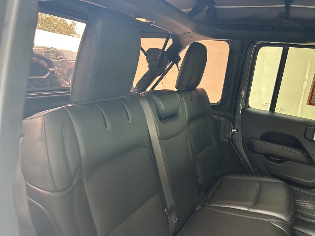 2021 Jeep Wrangler Unlimited Sahara photo 26