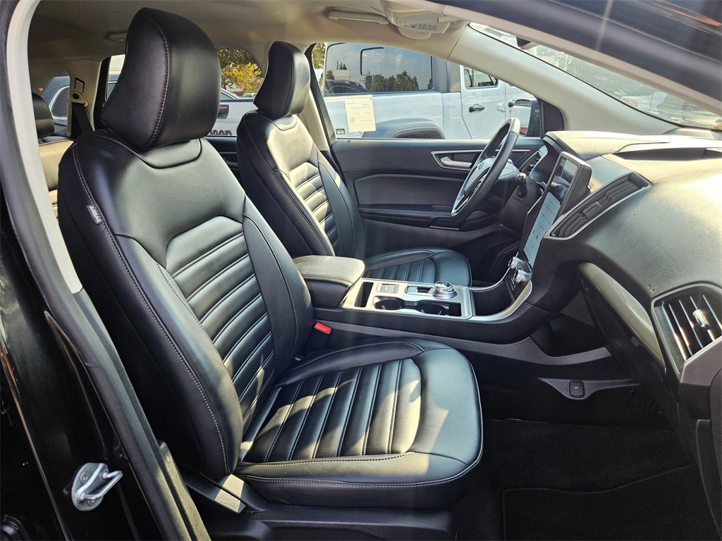 2024 Ford Edge SEL photo 31