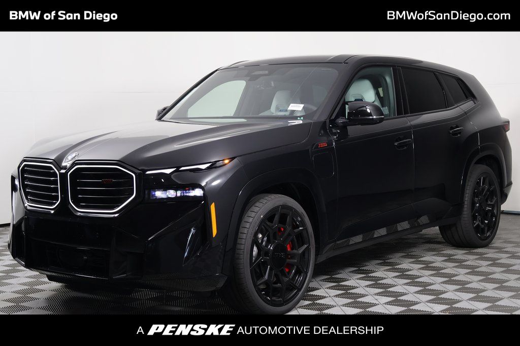 2026 BMW XM Base's photo