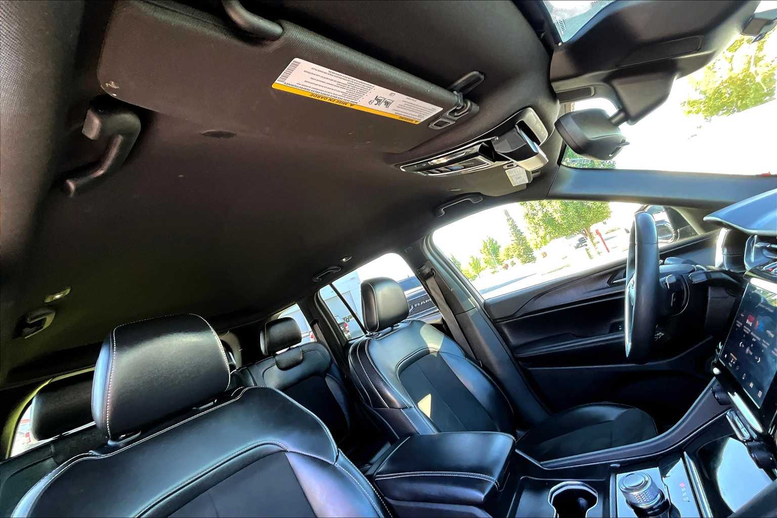 2024 Jeep Grand Cherokee Altitude photo 24