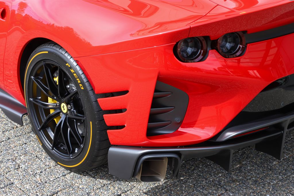 2023 Ferrari 812 Competizione photo 51