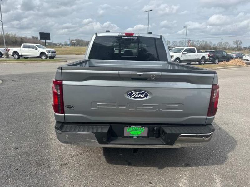 2025 Ford F-150 XLT photo 5