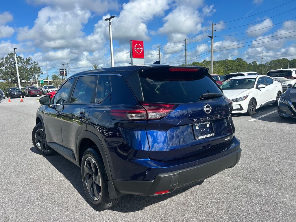 2026 Nissan Rogue SV photo 3