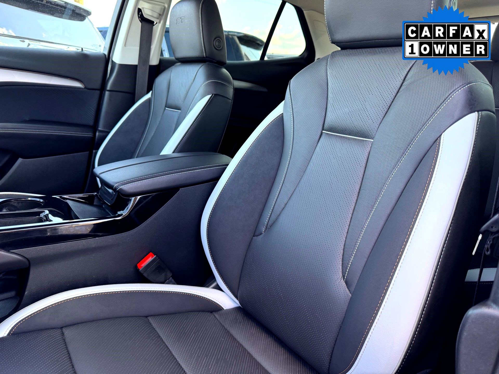 2025 Buick Envision Sport Touring photo 15