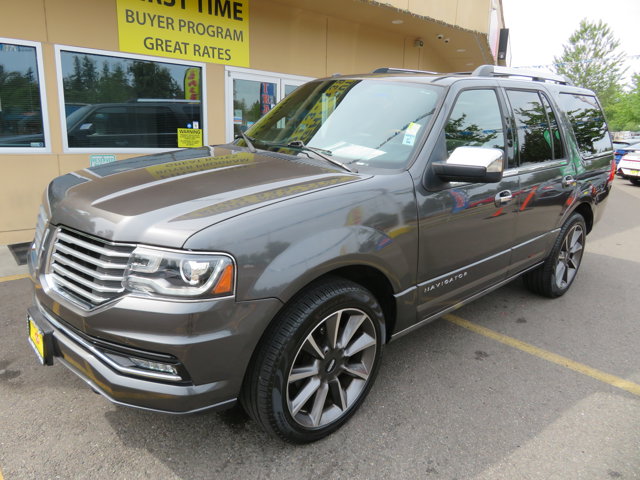 2017 Lincoln Navigator Reserve's photo