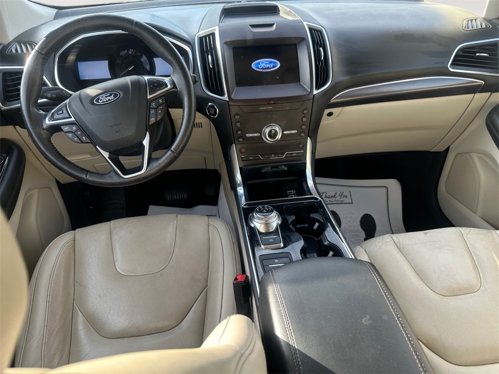 2020 Ford Edge Titanium photo 8