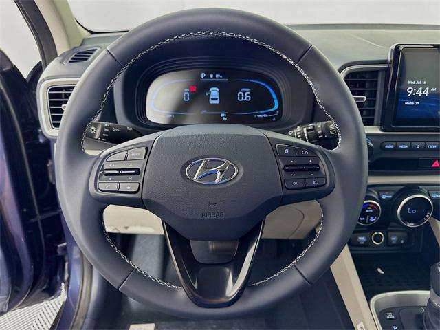 2025 Hyundai Venue Limited photo 14