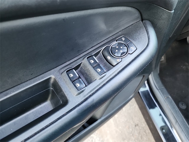 2023 Ford Edge SEL photo 14