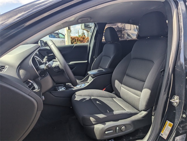 2022 Chevrolet Malibu RS photo 5