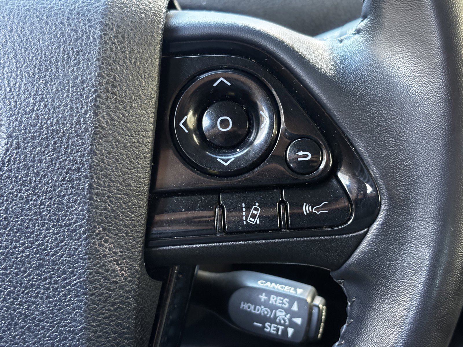2022 Toyota Prius Prime XLE photo 16