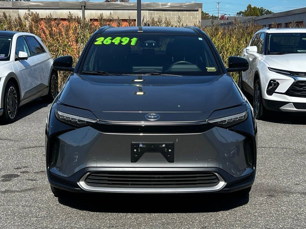 2023 Toyota bZ4X Limited photo 2