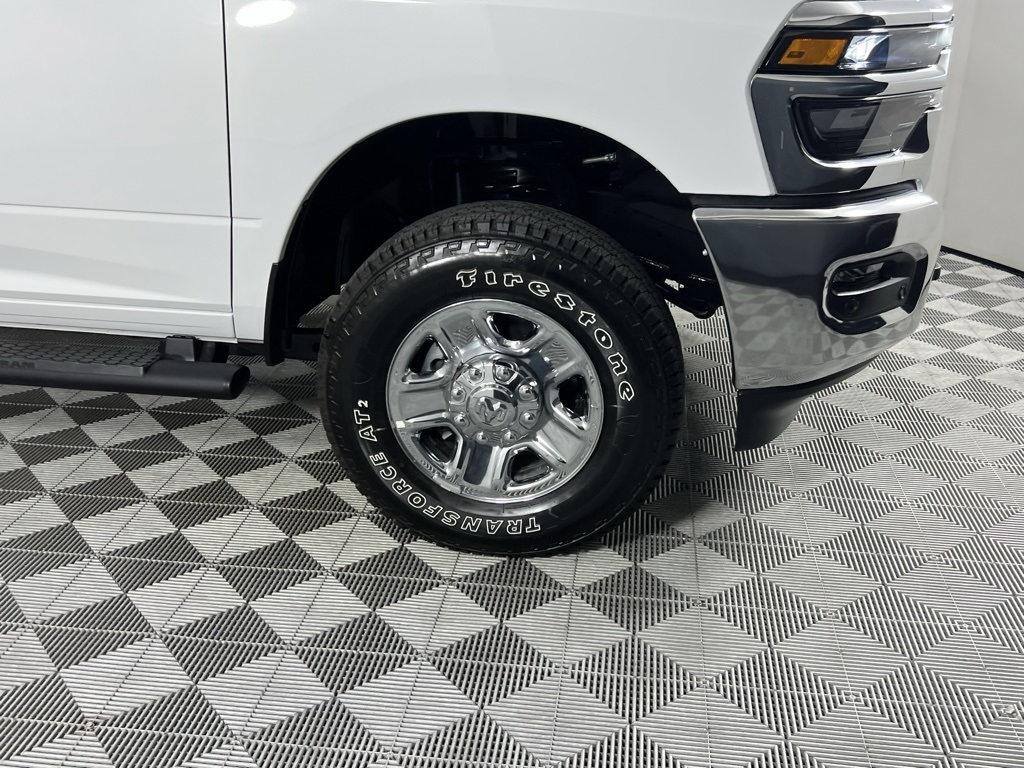 2025 Ram 2500 Tradesman photo 8