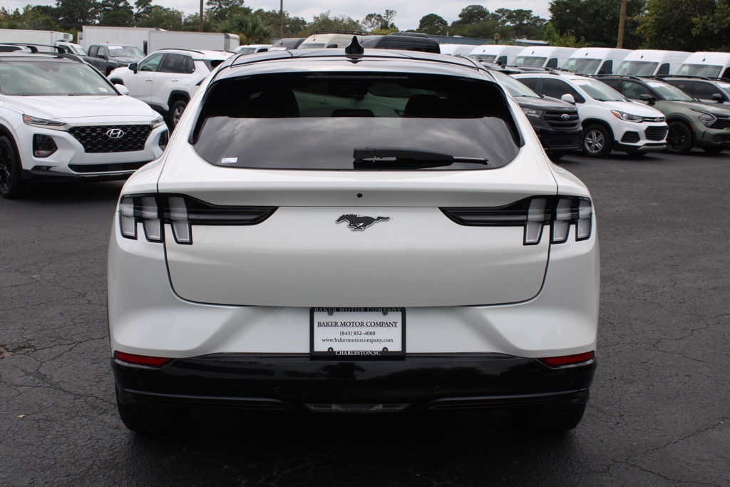 2021 Ford Mustang Mach-E Premium photo 3