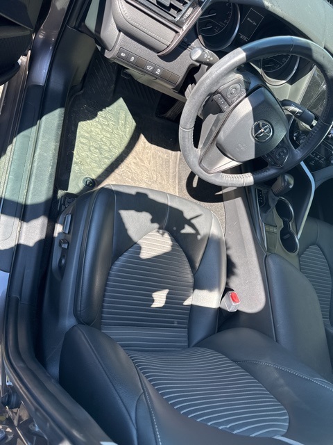 2022 Toyota Camry SE photo 7