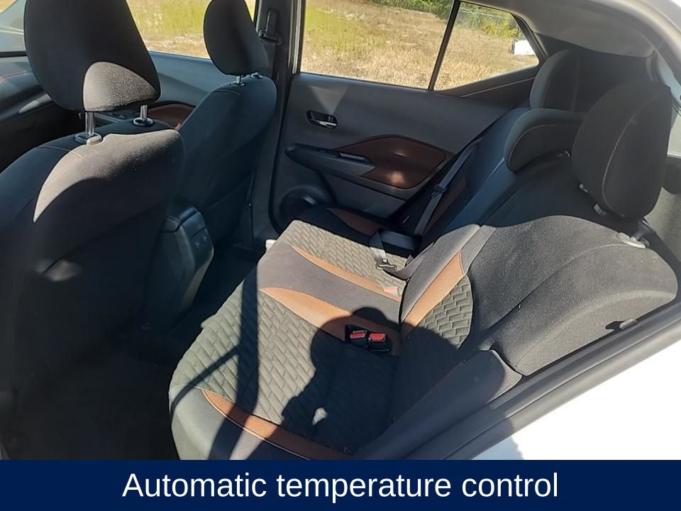 2023 Nissan Kicks SR photo 4