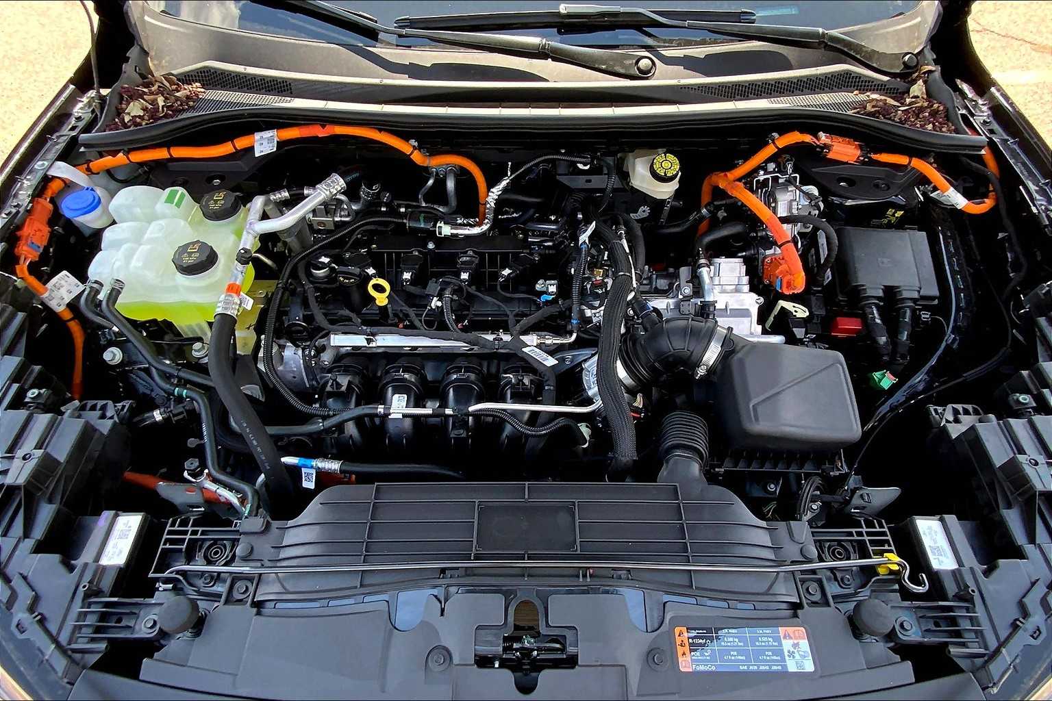 2025 Ford Escape Plug-In Hybrid photo 14