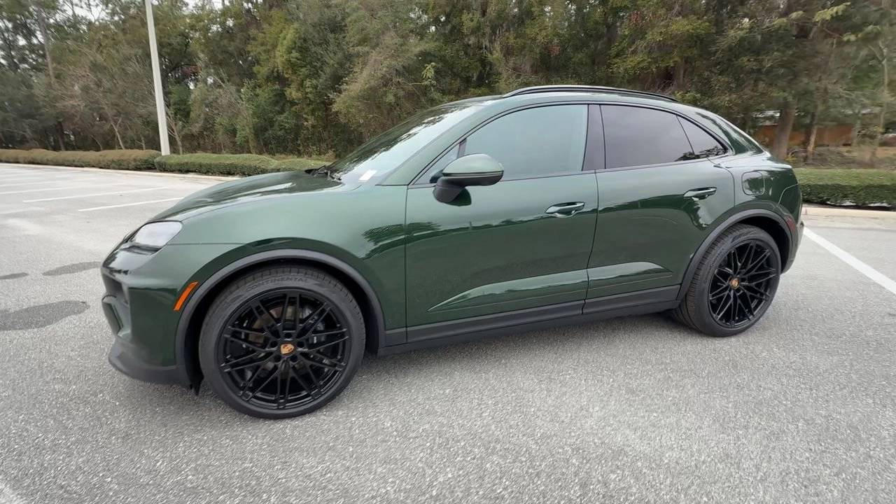 2024 Porsche Macan 4 Electric photo 4