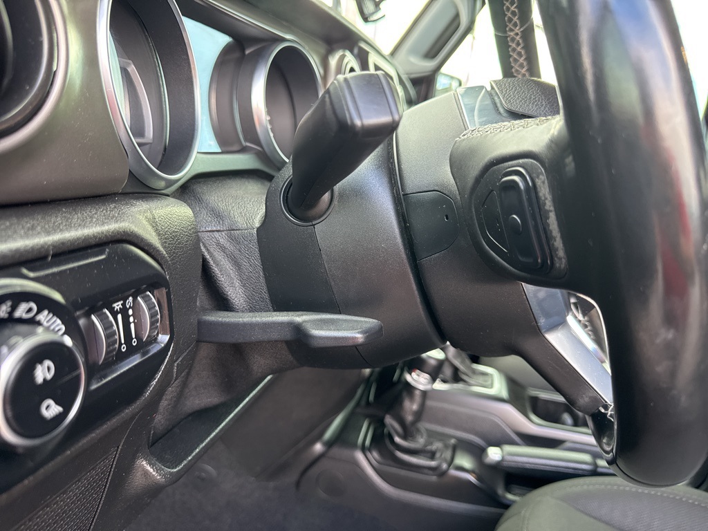 2020 Jeep Gladiator Sport photo 44