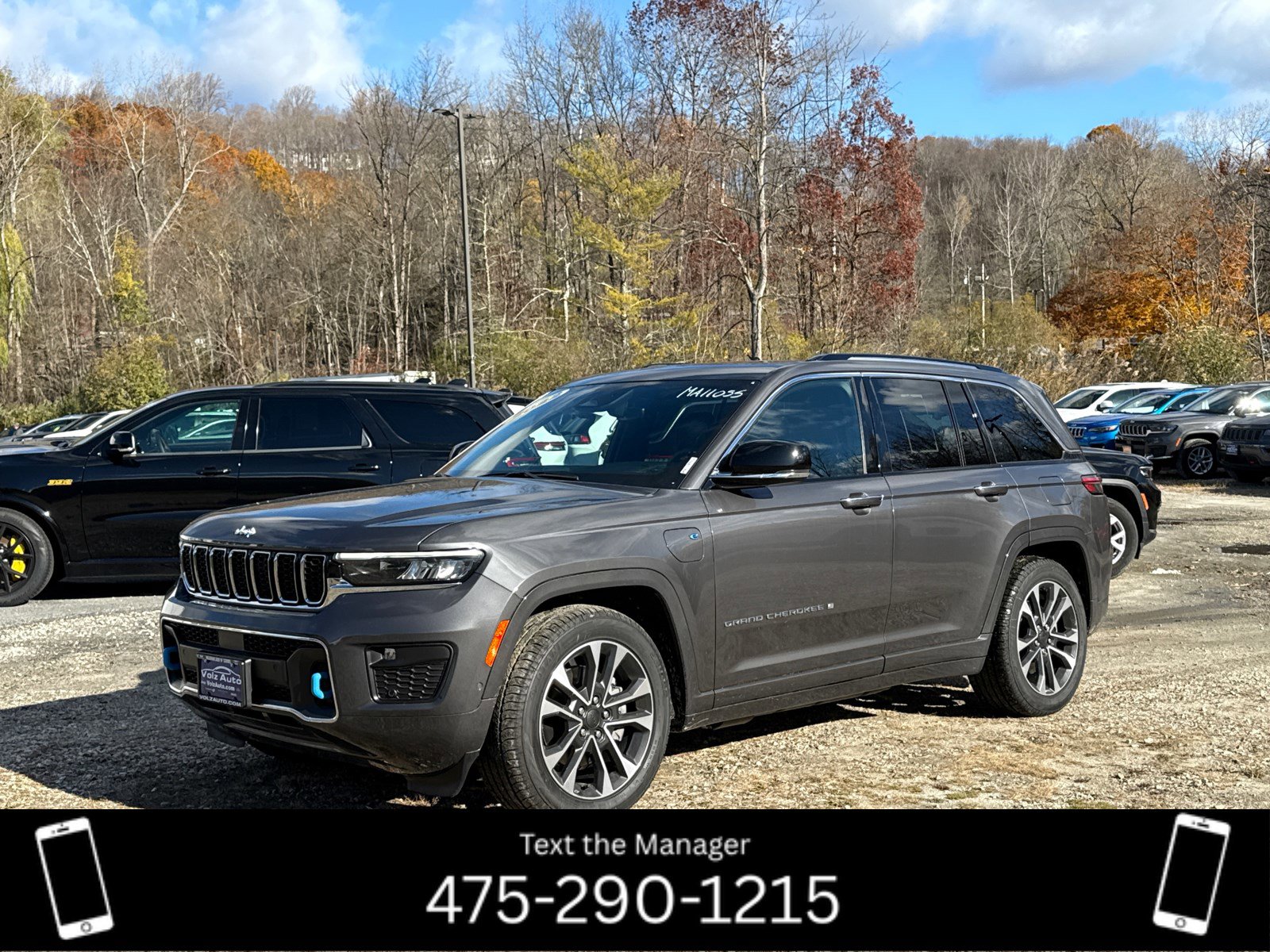 2022 Jeep Grand Cherokee Overland 4xe's photo