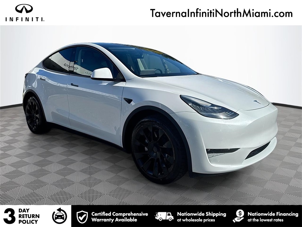 2022 Tesla Model Y Long Range's photo