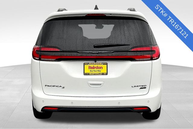 2026 Chrysler Pacifica Limited photo 4