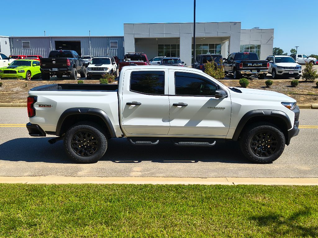 2024 Chevrolet Colorado Trail Boss photo 9