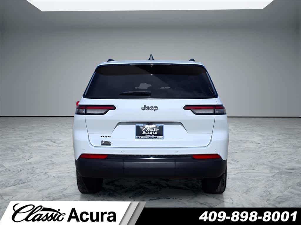2023 Jeep Grand Cherokee Altitude photo 4