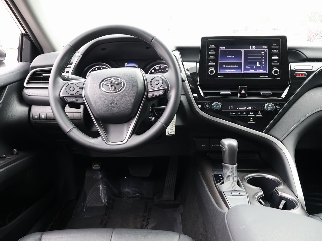 2024 Toyota Camry SE photo 18