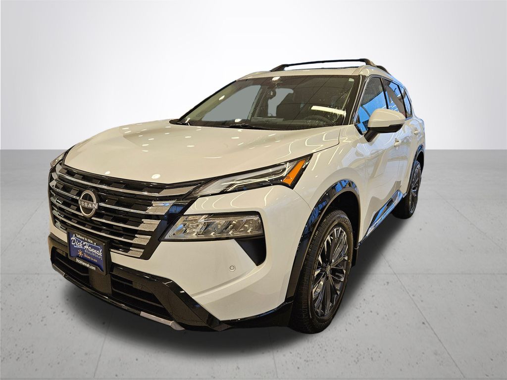 2026 Nissan Rogue Platinum photo 2