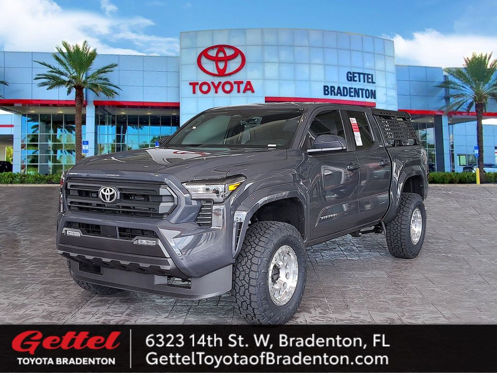 2025 Toyota Tacoma SR5's photo