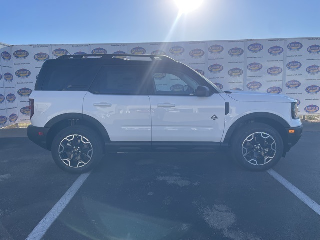 2025 Ford Bronco Sport Outer Banks's photo