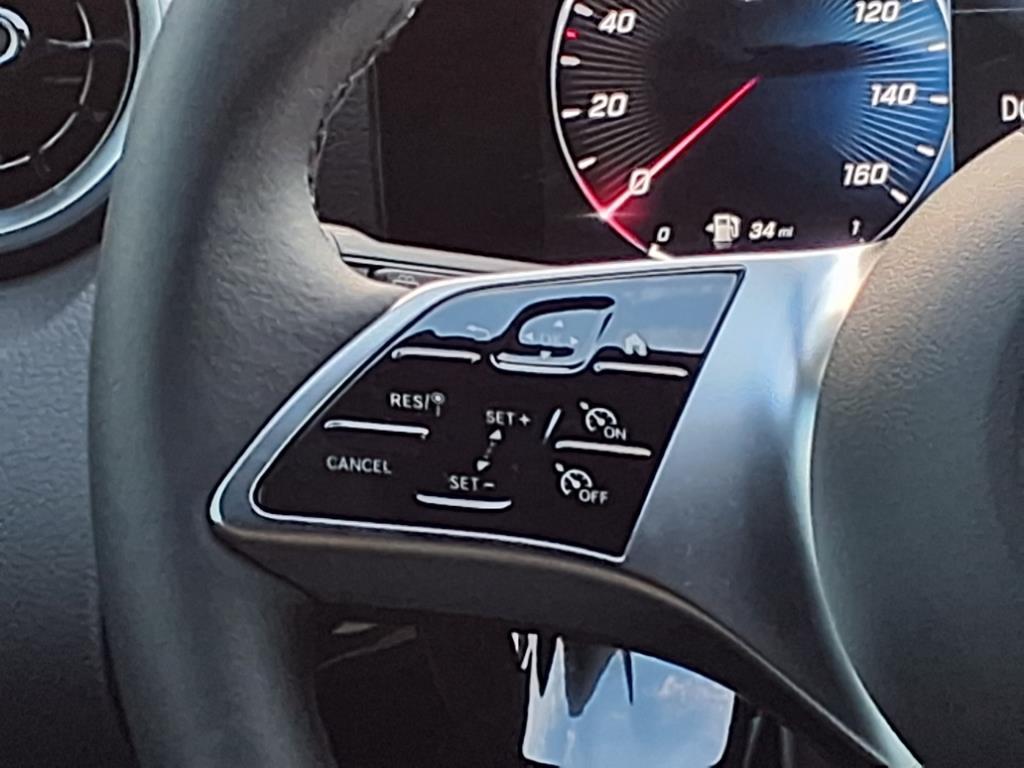 2025 Mercedes Benz GLA 250 photo 12
