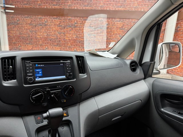 2019 Nissan NV200 SV photo 16