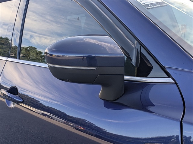 2022 Nissan Pathfinder SL photo 10